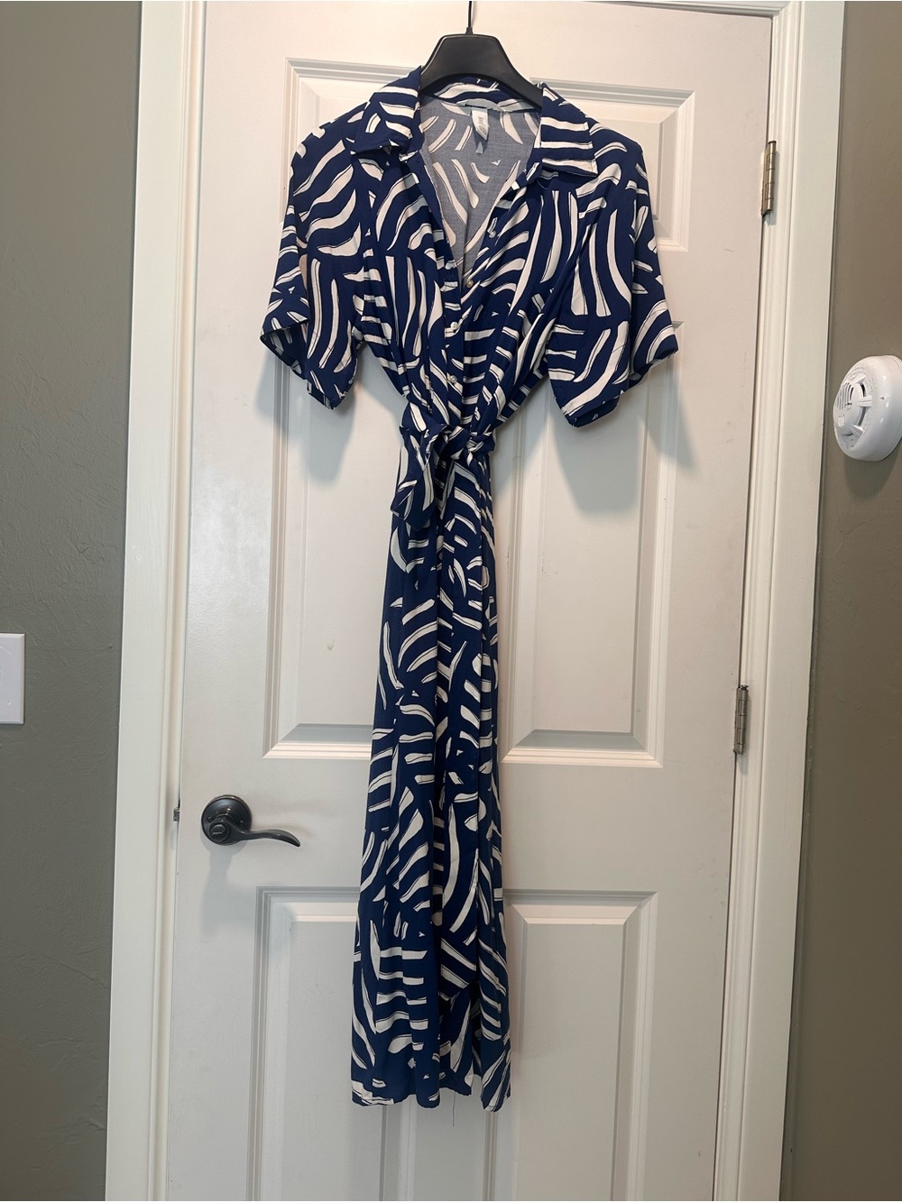 H&M Navy and White Abstract Tie-Front Maxi Dress